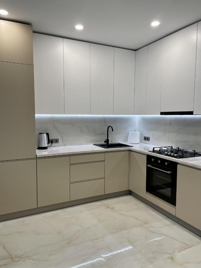 Жк Great Britain Apartment Lviv Exteriör bild
